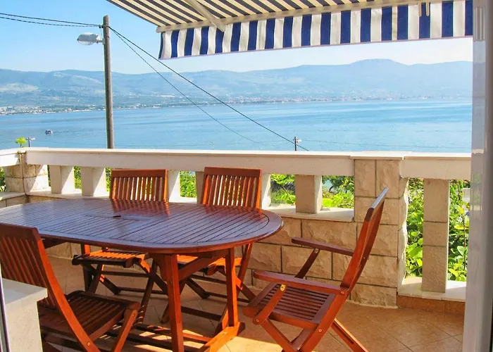 By The Sea Slatine, Ciovo - 17456 Apartment *