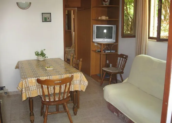 Apartment By The Sea Slatine, Ciovo - 17456